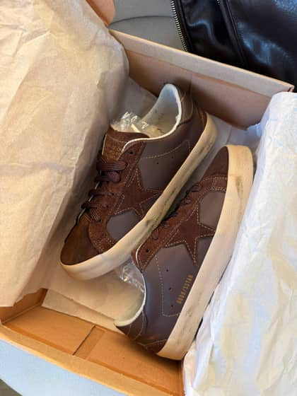 Golden Goose — foto 2