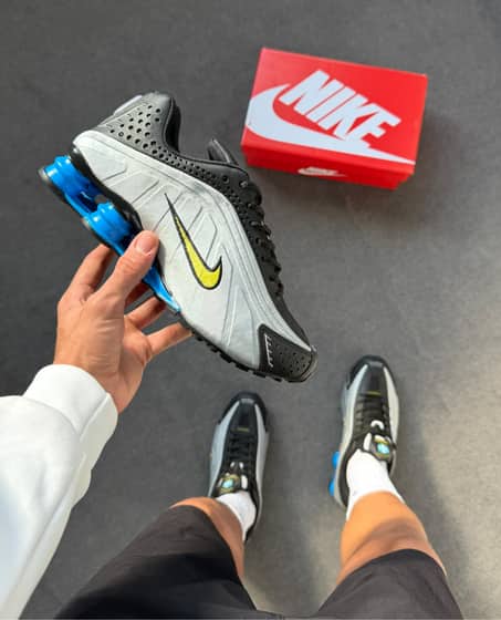 Shox R4